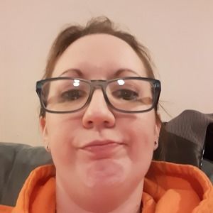 Meet your Posher, Carrie